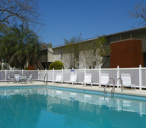 castlewood pool